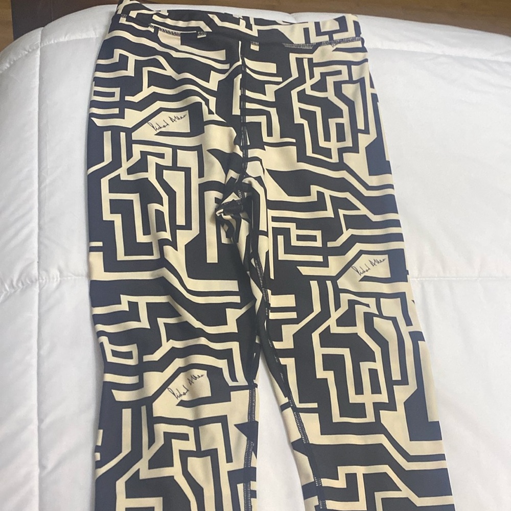 Richard Allen H&M leggings black and cream M